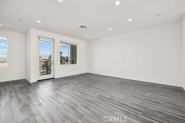 Detail Gallery Image 3 of 29 For 159 Steely, Irvine,  CA 92614 - 3 Beds | 2/1 Baths