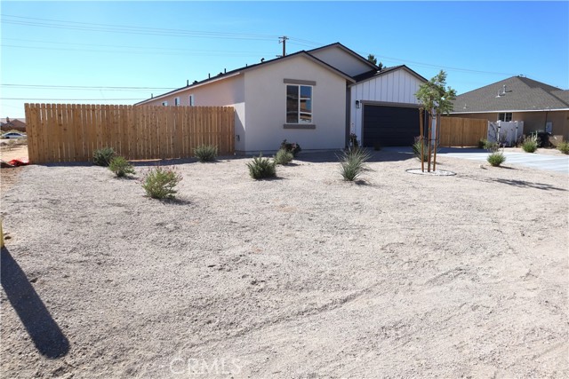 20349 90th Street, California City CA: https://media.crmls.org/medias/b1967636-dc4a-4ca4-b779-8d010b422602.jpg