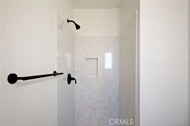 1757 Hickory Avenue, Livingston CA: https://media.crmls.org/medias/b19726b9-0c7f-4cf2-ab6e-8c825054d3dc.jpg