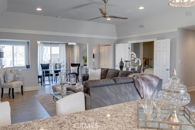 Detail Gallery Image 21 of 37 For 22346 Canyon Club, Canyon Lake,  CA 92587 - 2 Beds | 2 Baths