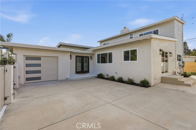 Detail Gallery Image 4 of 48 For 3675 Palo Verde, Long Beach,  CA 90808 - 5 Beds | 3 Baths