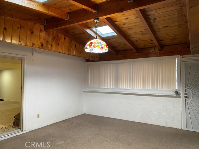 Detail Gallery Image 12 of 18 For 332 E Landsford, Lancaster,  CA 93535 - 4 Beds | 2/1 Baths