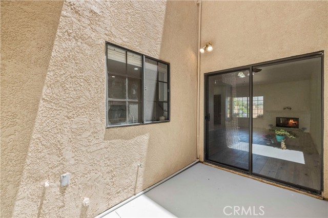 Detail Gallery Image 37 of 58 For 260 Country Club Dr #B,  Simi Valley,  CA 93065 - 2 Beds | 2/1 Baths