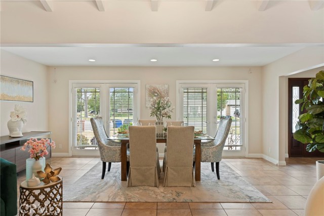 3340 Hillrose Dr, Rossmoor CA: https://media.crmls.org/medias/b19934fe-fae3-4be2-beb7-1687e2f303cf.jpg
