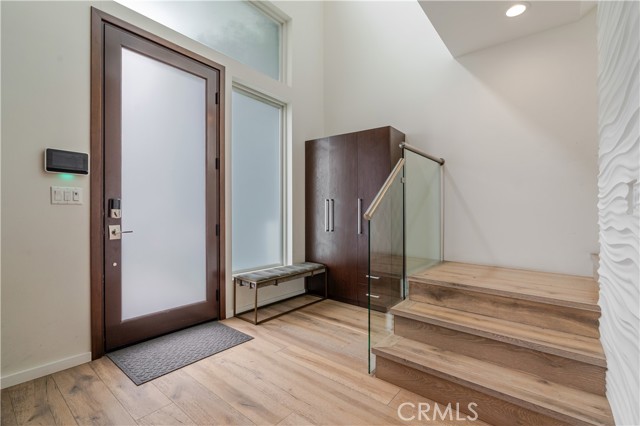 Detail Gallery Image 2 of 72 For 500 N Lucia Ave, Redondo Beach,  CA 90277 - 4 Beds | 5 Baths