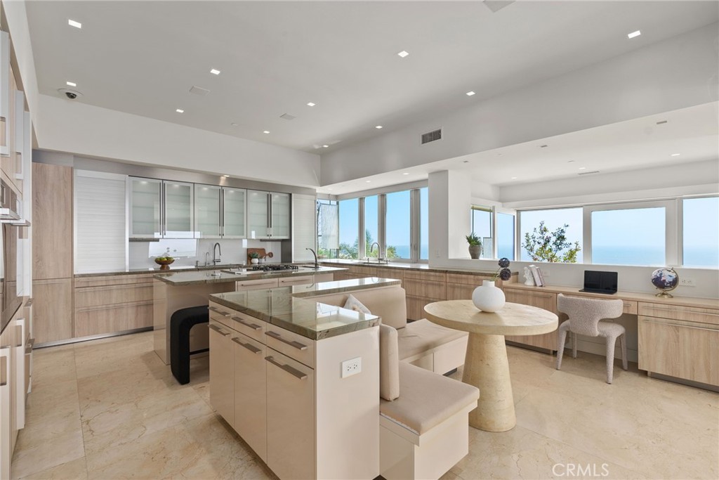 B199fefb A7ea 48aa 8d04 Dd2fc5367f7b