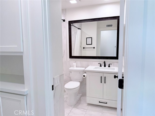 Image 17 of 28 For 26871 Recodo Ln