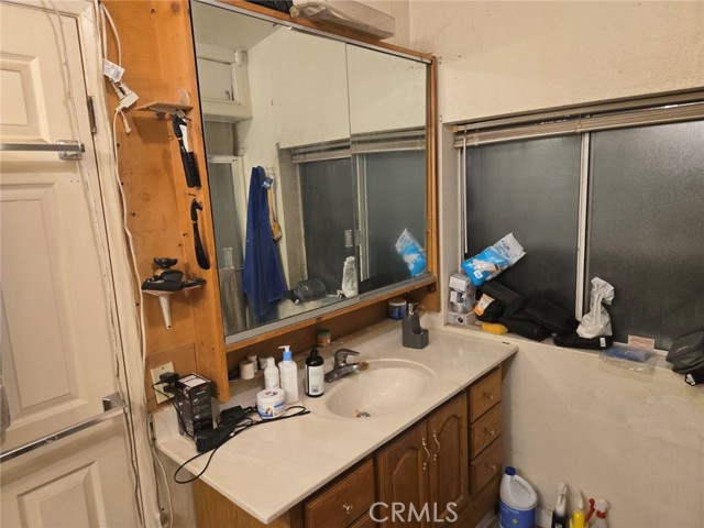 10001 W Frontage Road # 64, South Gate, California 90280, 3 Bedrooms Bedrooms, ,2 BathroomsBathrooms,Manufactured In Park,For Sale,10001 W Frontage Road # 64,CRSR25008198