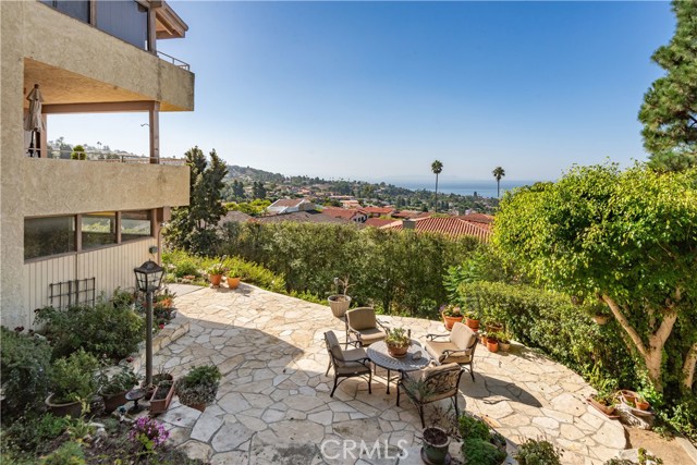 1344 Via Romero, Palos Verdes Estates, California 90274, 3 Bedrooms Bedrooms, ,4 BathroomsBathrooms,Residential,For Sale,Via Romero,PV24218235