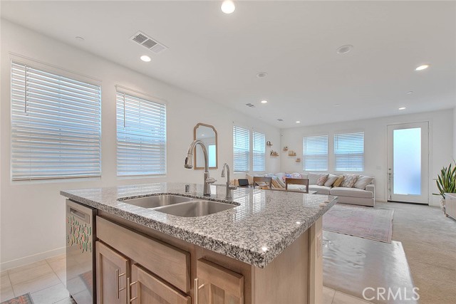 Detail Gallery Image 8 of 26 For 2945 E Merritt Paseo, Ontario,  CA 91761 - 3 Beds | 3 Baths