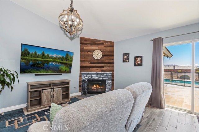 21269 Chardonnay Drive, Apple Valley CA: https://media.crmls.org/medias/b19bcf97-033d-4e9e-abf3-83098f661bb1.jpg