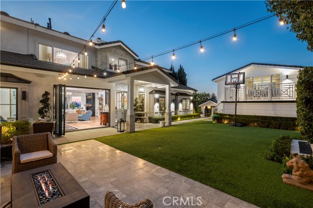 807 Aleppo Street, Newport Beach CA: https://media.crmls.org/medias/b19bd8a3-624a-40af-916f-bf10cbad5aaa.jpg