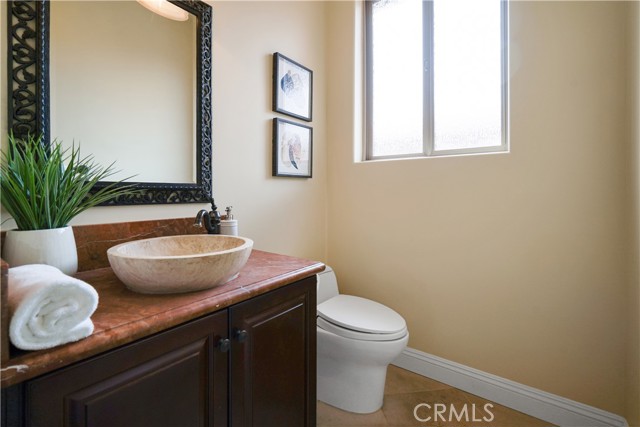 615 Pacific Coast Highway, Redondo Beach, California 90277, 3 Bedrooms Bedrooms, ,3 BathroomsBathrooms,Residential,Sold,Pacific Coast Highway,SB22124725