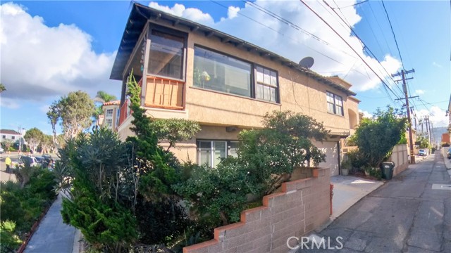 106 Avenue C, Redondo Beach, California 90277, 3 Bedrooms Bedrooms, ,2 BathroomsBathrooms,Residential,Sold,Avenue C,PV23212890