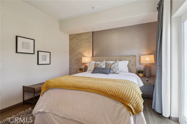 903 S New Hampshire Avenue, Los Angeles CA: https://media.crmls.org/medias/b19cb4c6-7997-4681-bf99-283563772b94.jpg