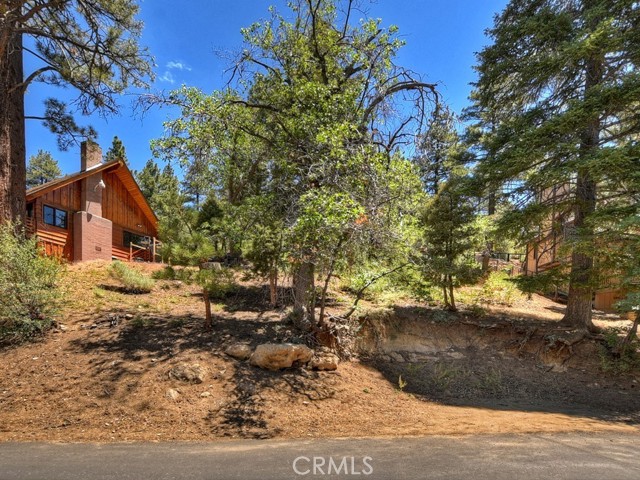 Detail Gallery Image 4 of 8 For 43218 Sunset Dr, Big Bear Lake,  CA 92315 - – Beds | – Baths