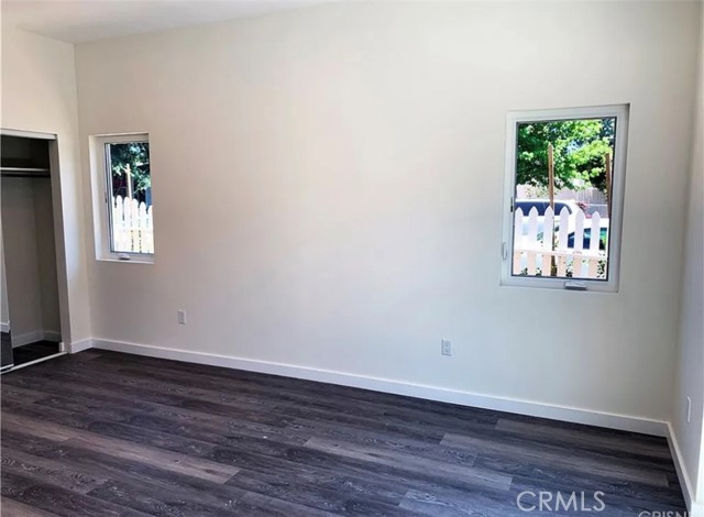 Detail Gallery Image 9 of 20 For 17217 Kittridge, Lake Balboa,  CA 91406 - 3 Beds | 2 Baths
