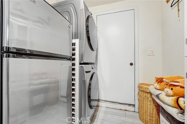 Detail Gallery Image 31 of 33 For 810 E 87th, Los Angeles,  CA 90002 - 4 Beds | 2 Baths