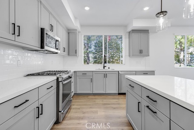 980 N Tangent Privado, Ontario CA: https://media.crmls.org/medias/b19e468b-7cde-4de3-9b23-43ad61291836.jpg