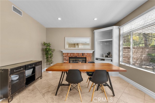 Detail Gallery Image 19 of 54 For 27360 Chesterfield Dr, Valencia,  CA 91354 - 4 Beds | 3 Baths