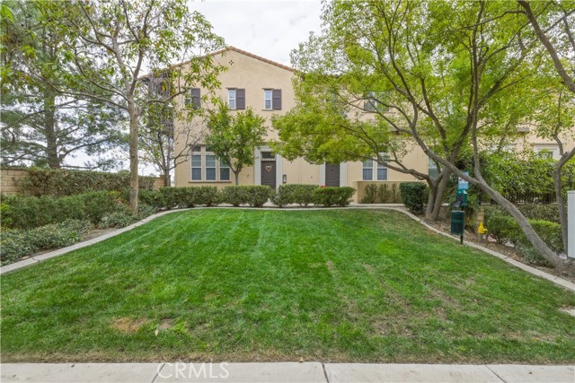 Detail Gallery Image 5 of 43 For 4460 Owens St #105,  Corona,  CA 92883 - 2 Beds | 2/1 Baths