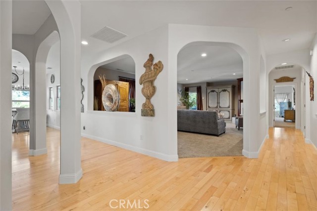 Detail Gallery Image 11 of 55 For 3217 Shallow Springs, Chico,  CA 95928 - 4 Beds | 4 Baths