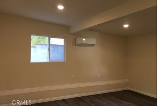 Detail Gallery Image 20 of 21 For 43 N Grand Oaks Ave, Pasadena,  CA 91107 - – Beds | – Baths