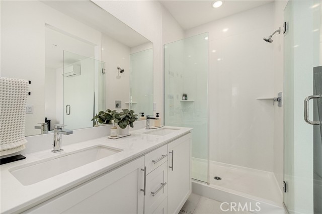 Detail Gallery Image 21 of 38 For 606 Dawson, Long Beach,  CA 90814 - 2 Beds | 2/1 Baths