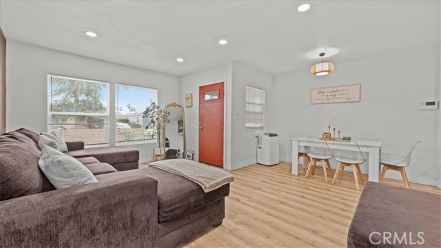 Detail Gallery Image 11 of 27 For 1516 Home, San Bernardino,  CA 92411 - 3 Beds | 2 Baths