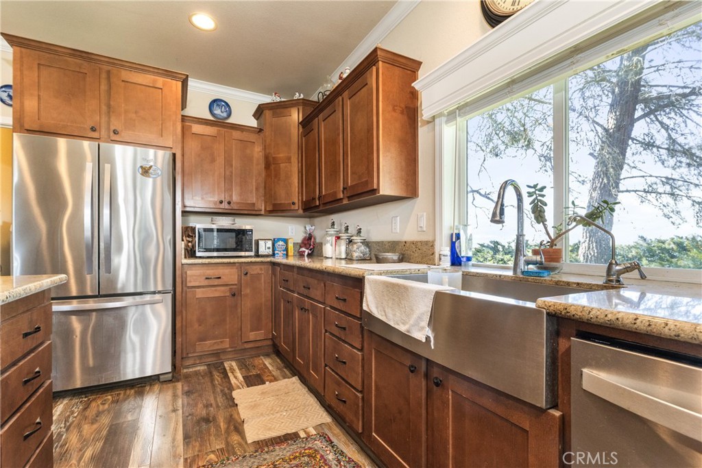 2023 Twelve Oaks Drive