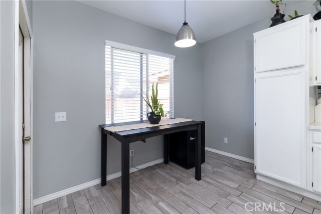 Detail Gallery Image 6 of 37 For 3893 Moravia Ct, Perris,  CA 92571 - 3 Beds | 2/1 Baths