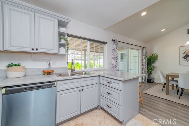 2126 Montera Drive, Hacienda Heights CA: https://media.crmls.org/medias/b1a29379-34e6-4d97-a93c-c0bbd9de69b5.jpg