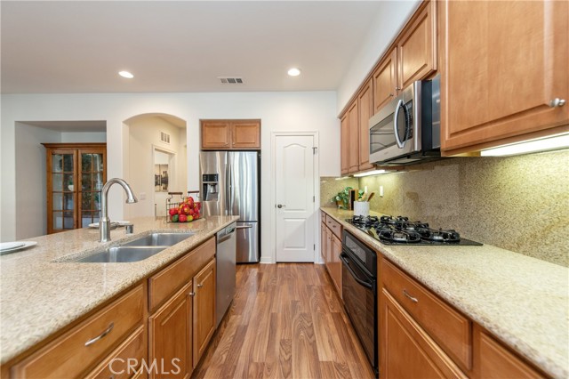 Detail Gallery Image 6 of 21 For 70 Great Lawn, Irvine,  CA 92620 - 4 Beds | 3 Baths