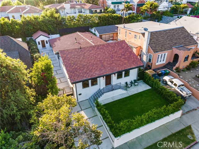 Detail Gallery Image 64 of 64 For 1027 S Lucerne Bld, Los Angeles,  CA 90019 - 4 Beds | 4 Baths