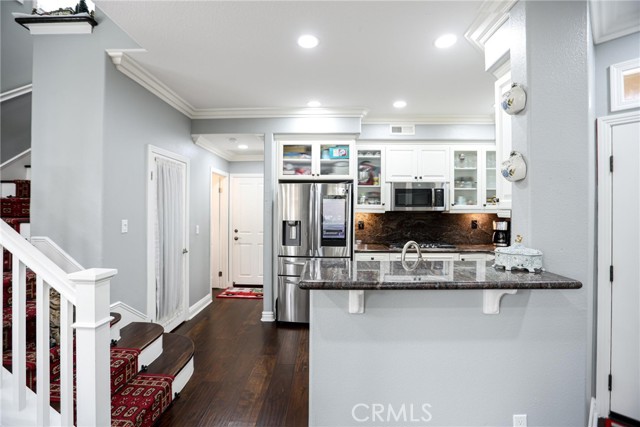 Detail Gallery Image 10 of 45 For 175 Zephyr Run, Tustin,  CA 92782 - 3 Beds | 2/1 Baths