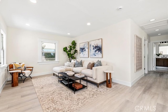 Detail Gallery Image 11 of 39 For 3162 L St, San Diego,  CA 92102 - 2 Beds | 1 Baths