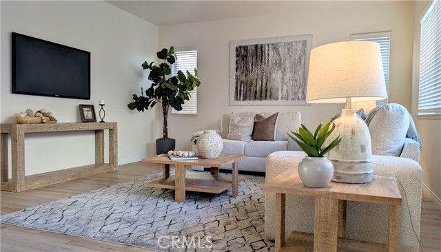 Detail Gallery Image 8 of 25 For 6341 Waterstone, Fontana,  CA 92336 - 4 Beds | 3 Baths