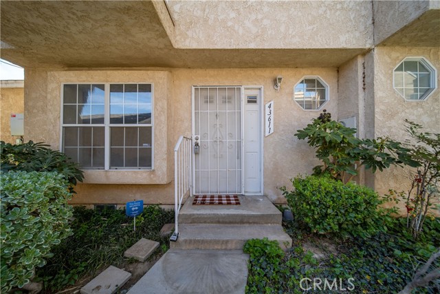Detail Gallery Image 1 of 55 For 43611 Park Ave, Lancaster,  CA 93534 - 3 Beds | 2 Baths