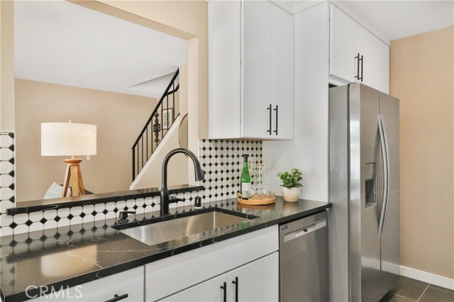 2848 Instone Court photo 6