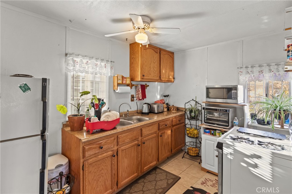 B1A63442 Cde5 47D0 99D3 58Fc45049442 511 Piute Avenue, Johannesburg, Ca 93528 &Lt;Span Style='BackgroundColor:transparent;Padding:0Px;'&Gt; &Lt;Small&Gt; &Lt;I&Gt; &Lt;/I&Gt; &Lt;/Small&Gt;&Lt;/Span&Gt;