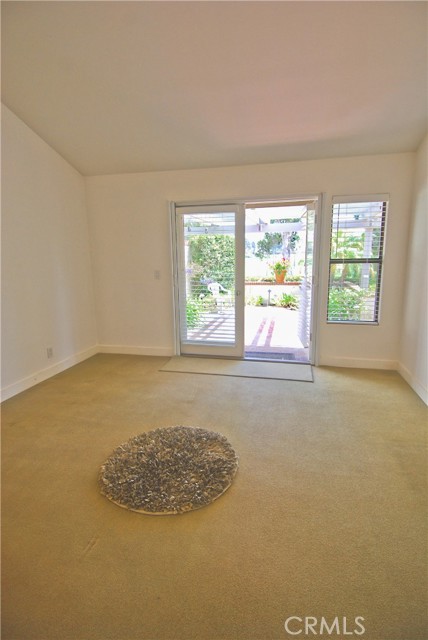 28 Fairway Drive, Manhattan Beach CA: https://media.crmls.org/medias/b1a63961-4e33-4137-bb7d-96a5d4875390.jpg