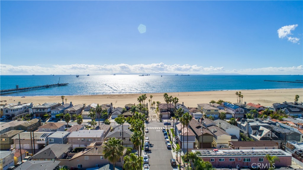 https://media.crmls.org/medias/b1a665f5-f0fe-4af2-ad9f-dcd16397999e.jpg?preset=X-Large