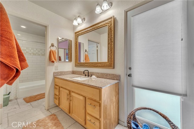 Detail Gallery Image 15 of 42 For 42815 16th, Lancaster,  CA 93534 - 4 Beds | 3 Baths