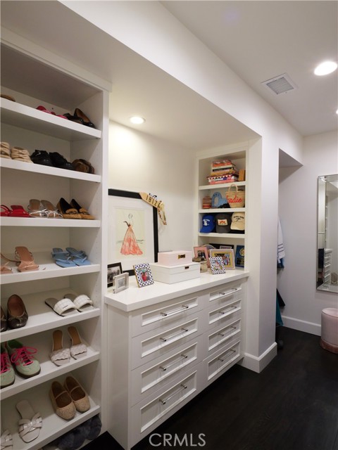 Detail Gallery Image 30 of 39 For 207 S Poinsettia Ave, Manhattan Beach,  CA 90266 - 4 Beds | 5 Baths