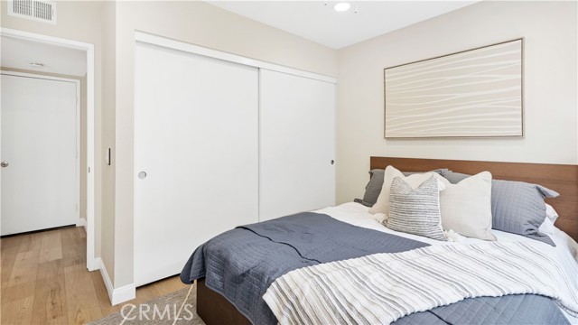 15061 Glass Circle, Irvine CA: https://media.crmls.org/medias/b1a6e03f-991d-4abf-94d5-c5065e7d132d.jpg