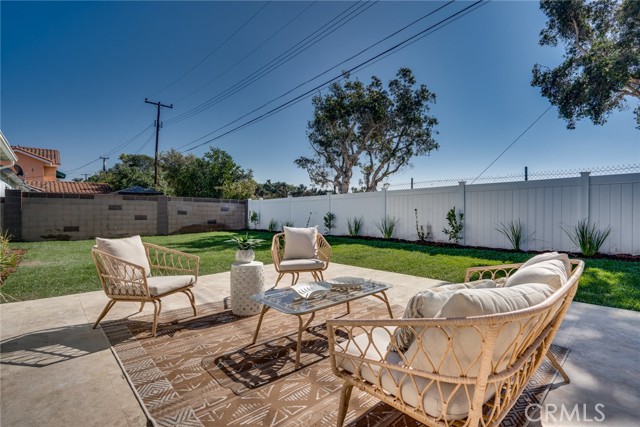 Detail Gallery Image 28 of 36 For 8342 Friesland Dr, Huntington Beach,  CA 92647 - 3 Beds | 2 Baths