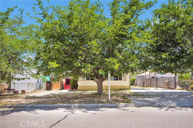 Detail Gallery Image 1 of 31 For 18995 Hinton St, Hesperia,  CA 92345 - 3 Beds | 2 Baths