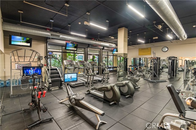133 The Promenade N, Long Beach CA: https://media.crmls.org/medias/b1a7f340-fa2b-4326-9ea5-67f4ab3068b0.jpg