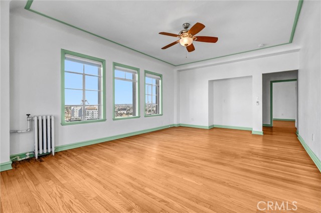 Detail Gallery Image 4 of 39 For 800 E Ocean Bld #902,  Long Beach,  CA 90802 - 1 Beds | 1 Baths