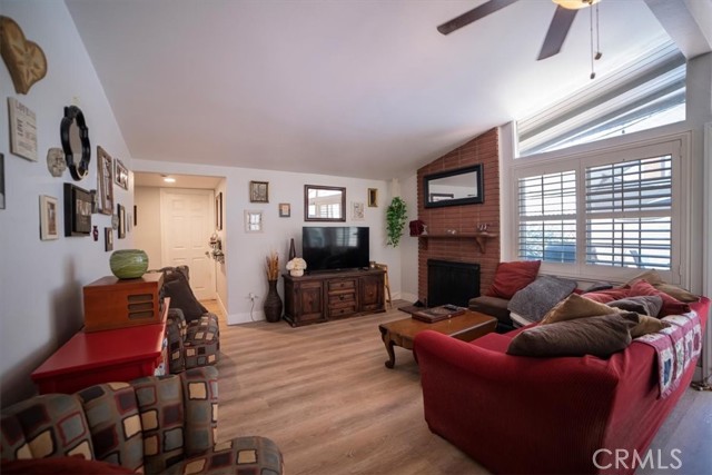 Detail Gallery Image 7 of 28 For 1913 W Beacon Ave, Anaheim,  CA 92804 - 5 Beds | 3 Baths